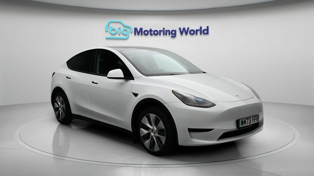 Tesla Model Y Y Model Y Rwd White