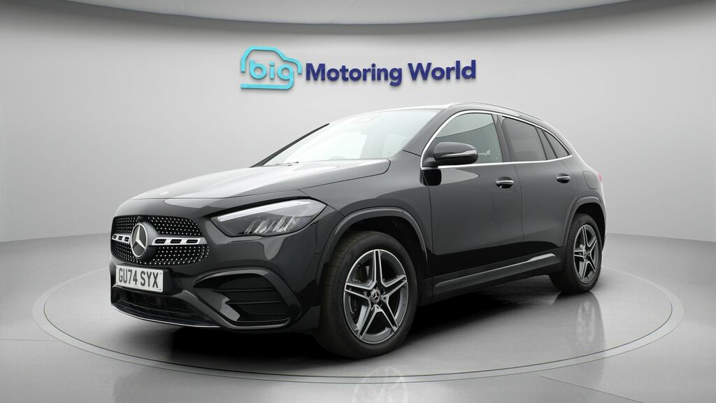 Mercedes-Benz GLA Class Amg Line GU74SYX Black #3