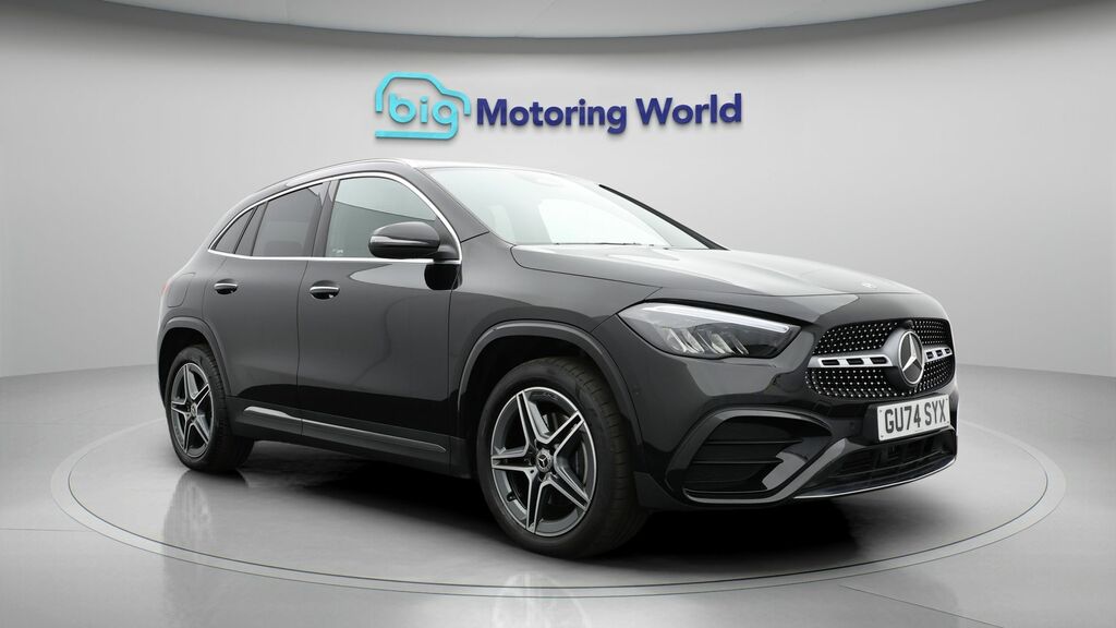 Mercedes-Benz GLA Class Amg Line Black