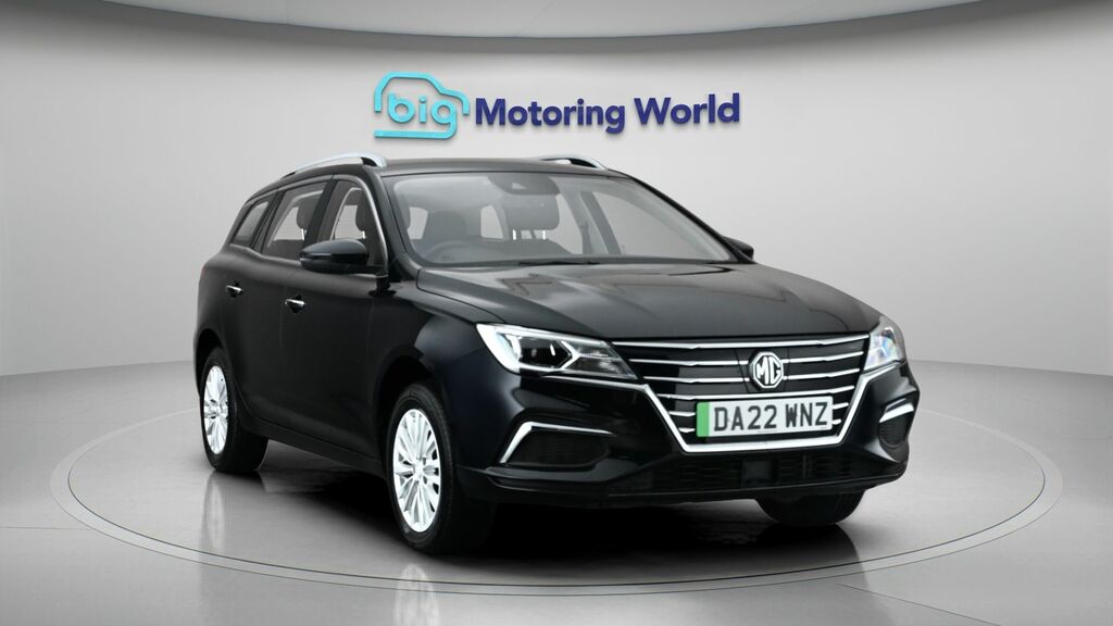 MG MG5 Exclusive Long Range Black
