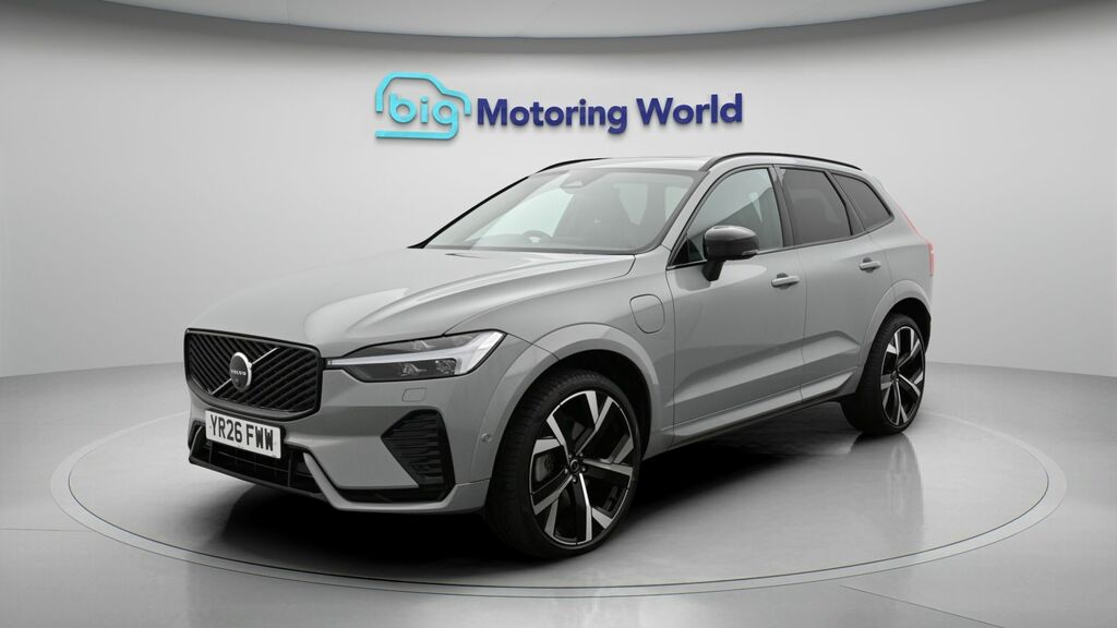 Volvo XC60 Ultra Dark YR26FWW Grey #3