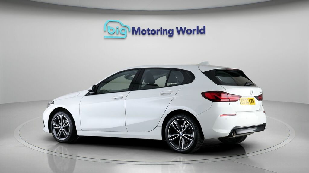 BMW 1 Series Sport CY70EKN White #5