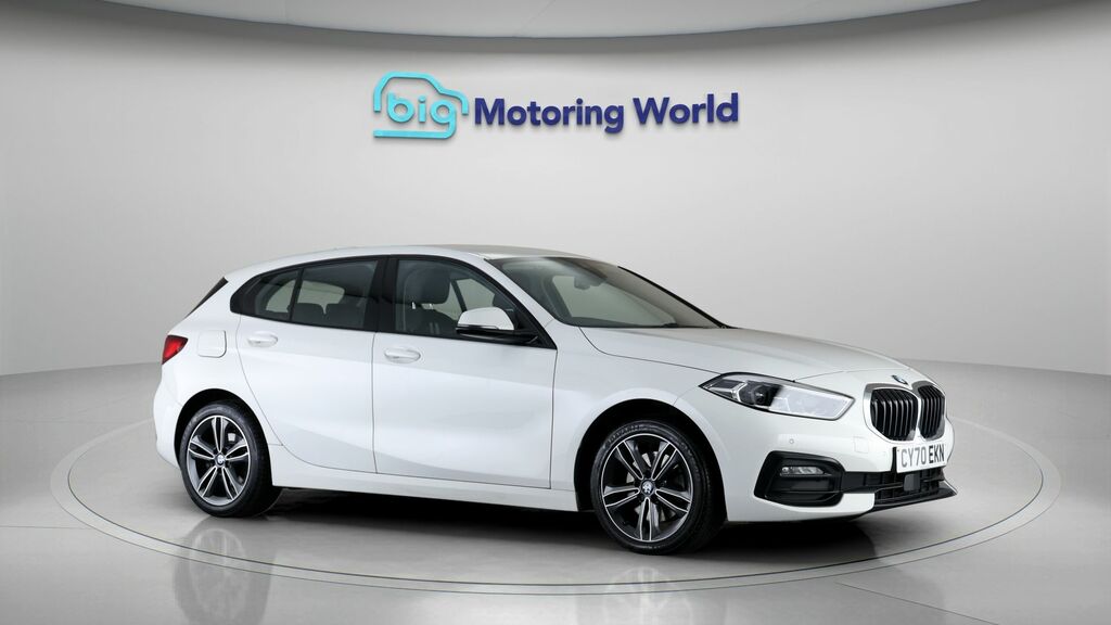 BMW 1 Series Sport White