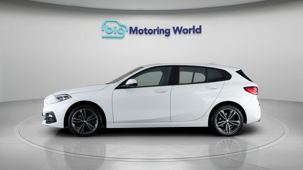 BMW 1 Series Sport CY70EKN White #4