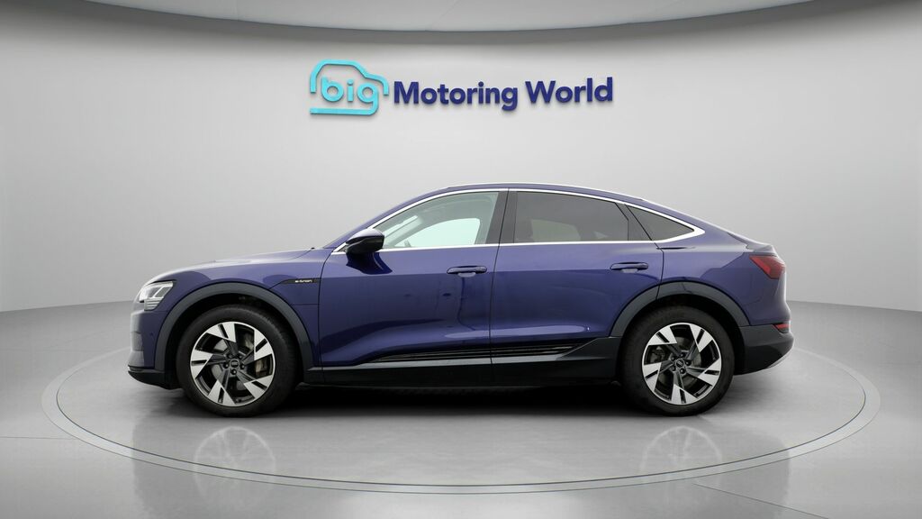 Audi E-tron Sport Blue #4