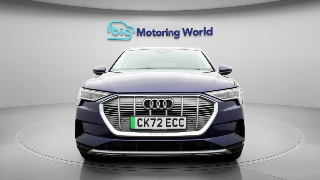Audi E-tron Sport Blue #2