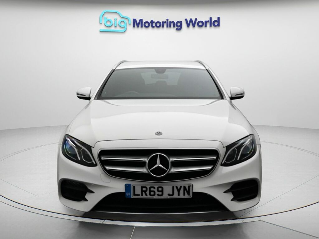 Mercedes-Benz E Class Amg Line LR69JYN White #2