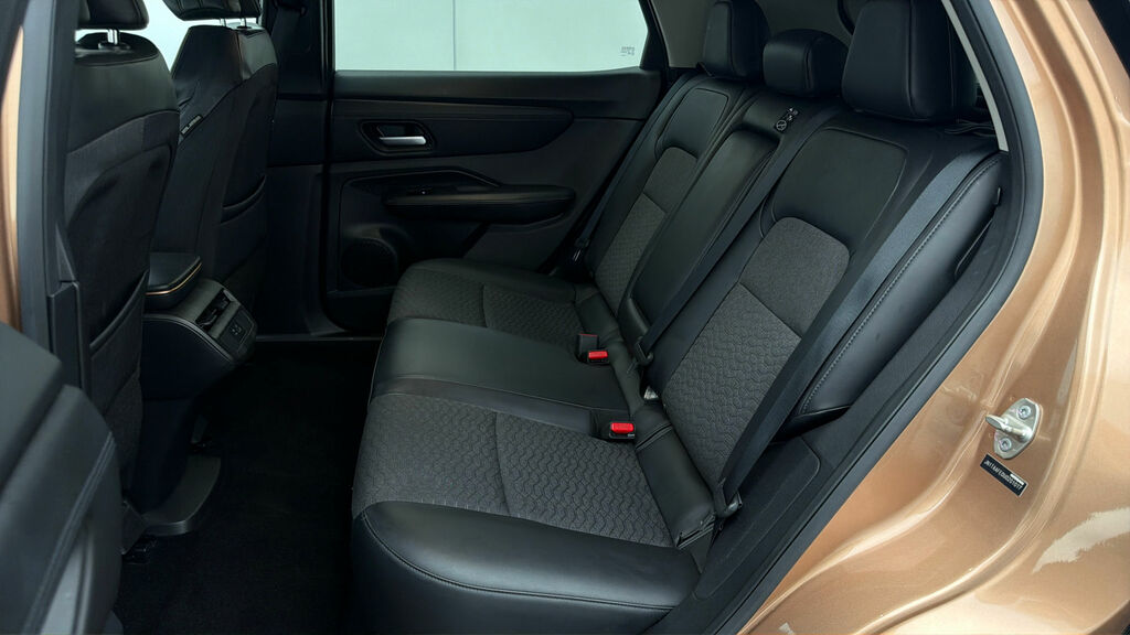 Nissan Ariya Evolve Black #15