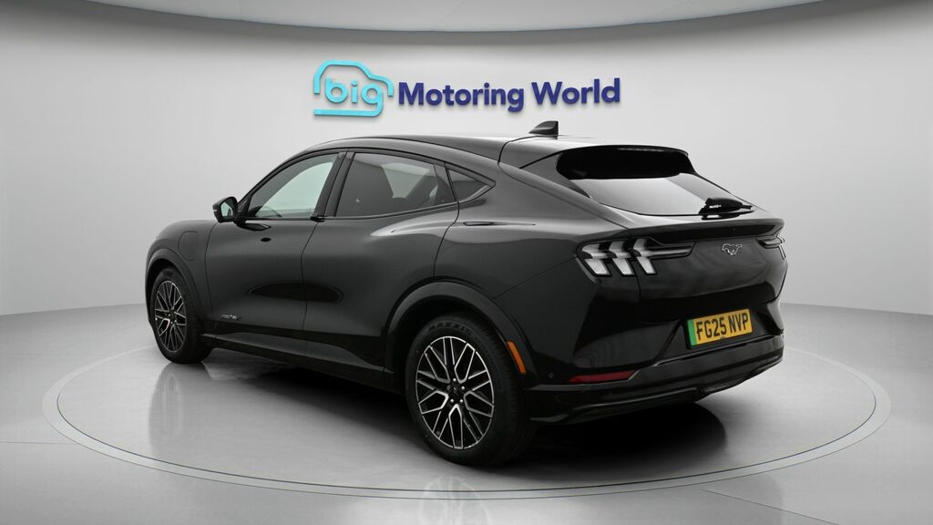 Ford Mustang Mach-E Premium Black #5