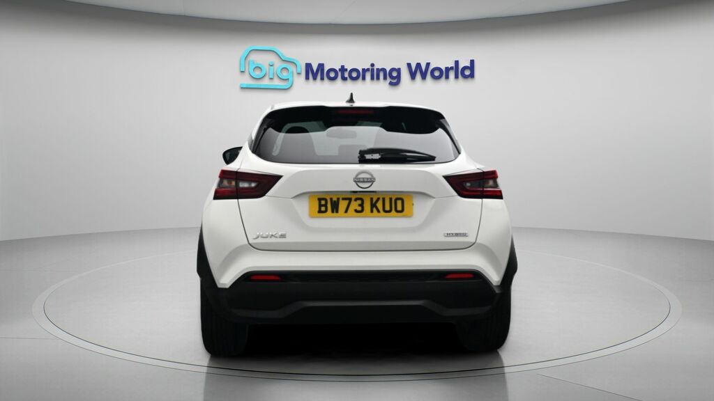Nissan Juke N-connecta BW73KUO White #6