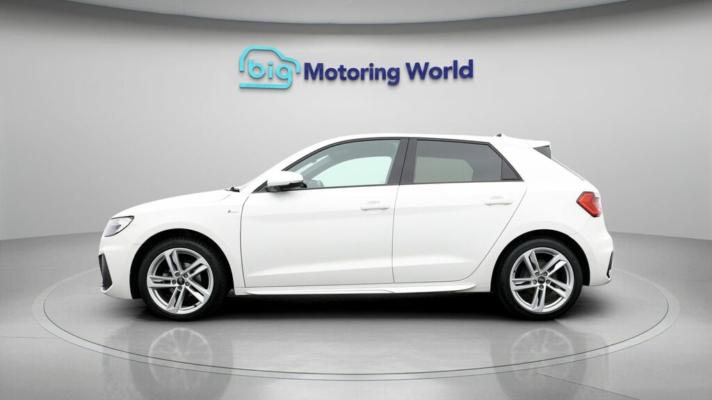 Audi A1 S Line NG23KVB White #4