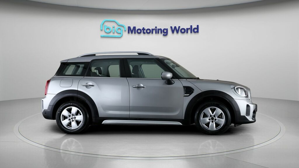 Mini Countryman Cooper Classic HT23FAO Silver
