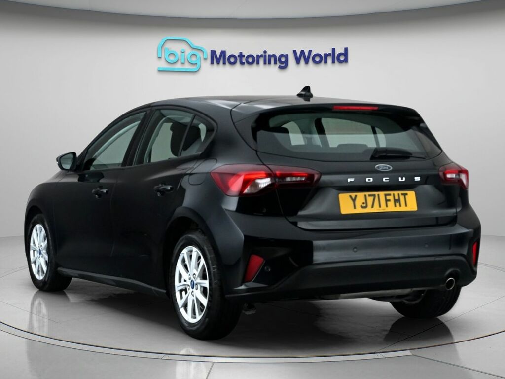 Ford Focus Trend Black #5