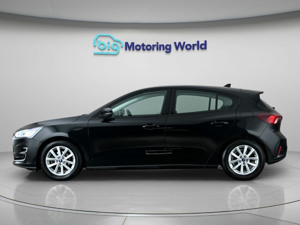 Ford Focus Trend Black #4
