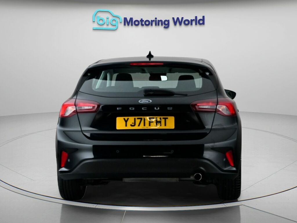 Ford Focus Trend Black #6