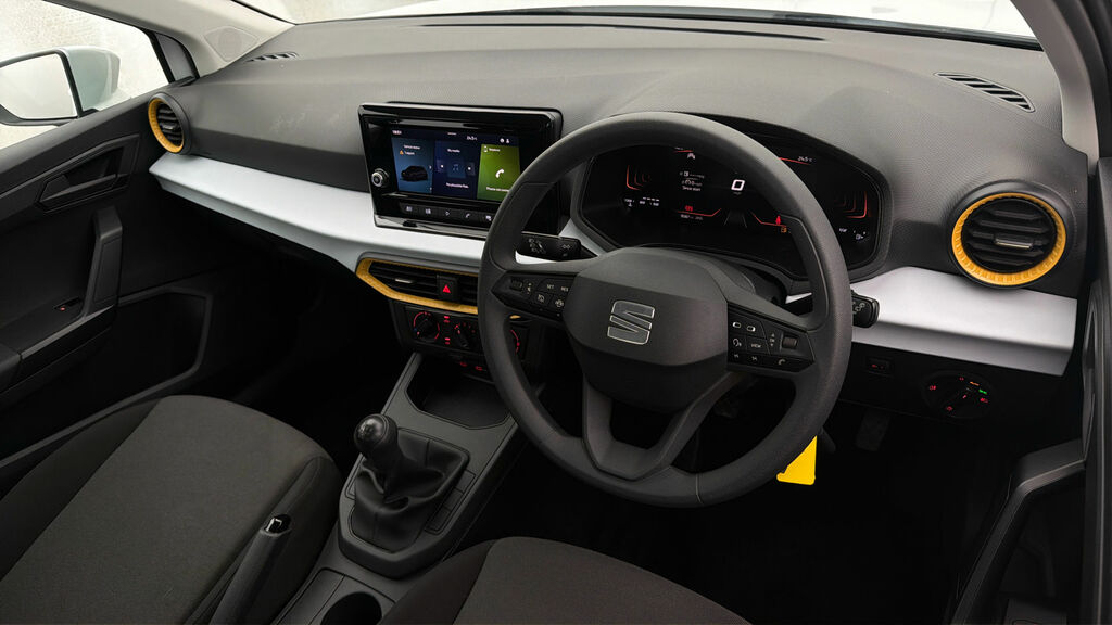 Seat Arona S White
