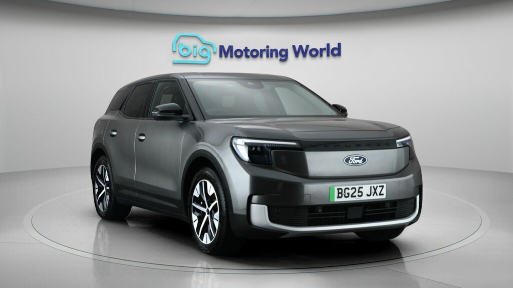 Ford Explorer Select Grey