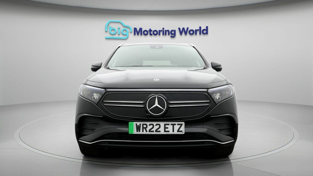Mercedes-Benz EQA Amg Line Black #2
