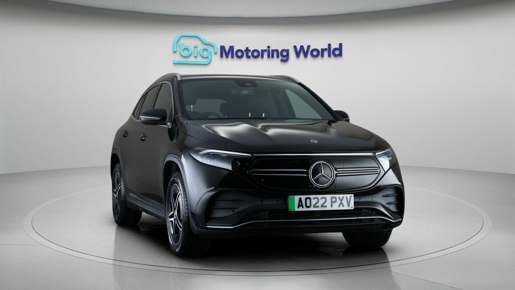 Mercedes-Benz EQA Amg Line Black #2