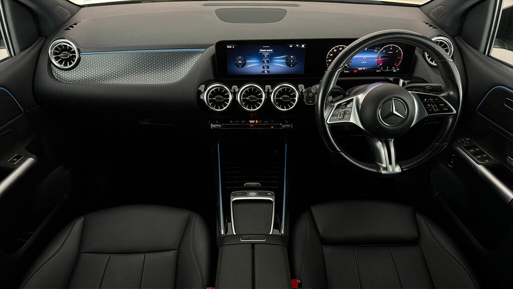 Mercedes-Benz B Class Hatchback White #12