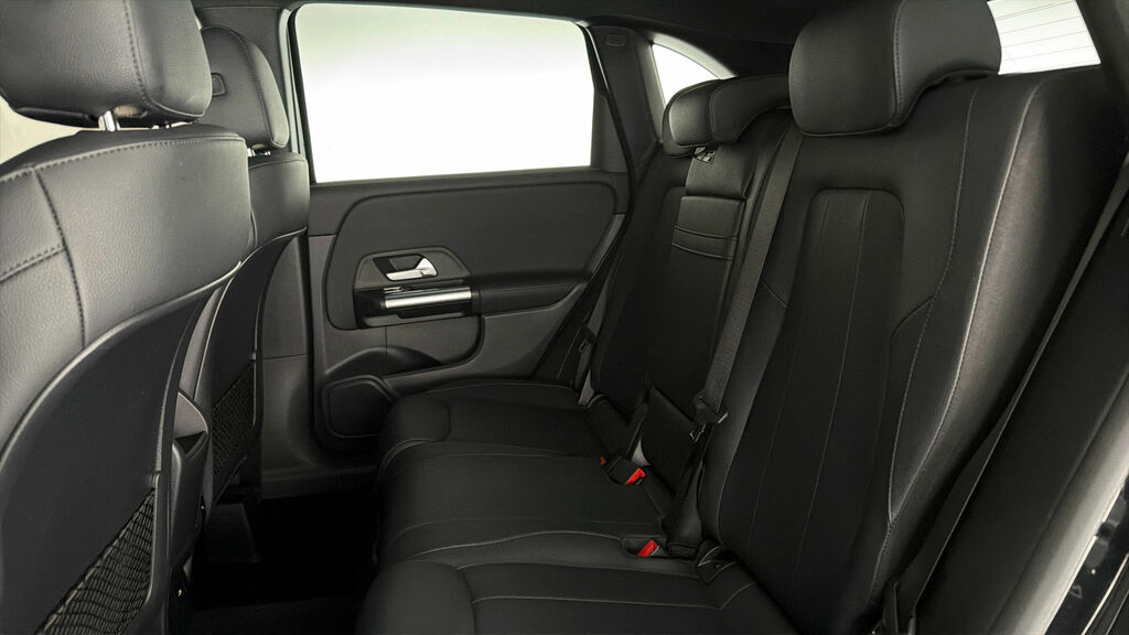 Mercedes-Benz B Class Hatchback White #15