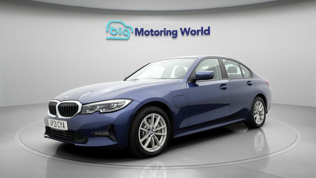 BMW 3 Series Se Pro AP21CYA Blue #3