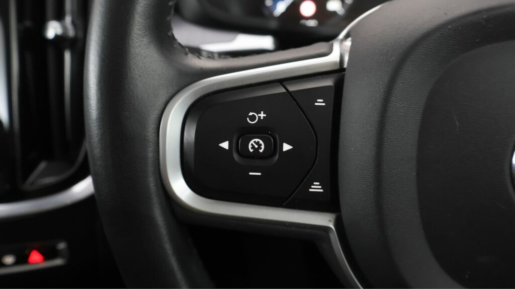 Volvo V60 D3 Inscription Plus Silver #25