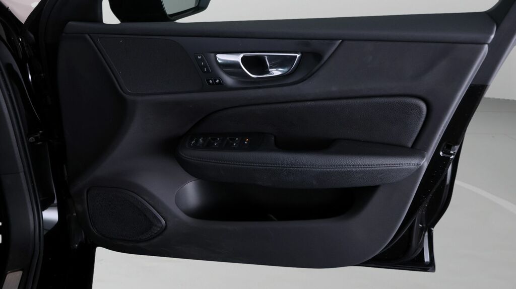 Volvo V60 D3 Inscription Plus Silver #15