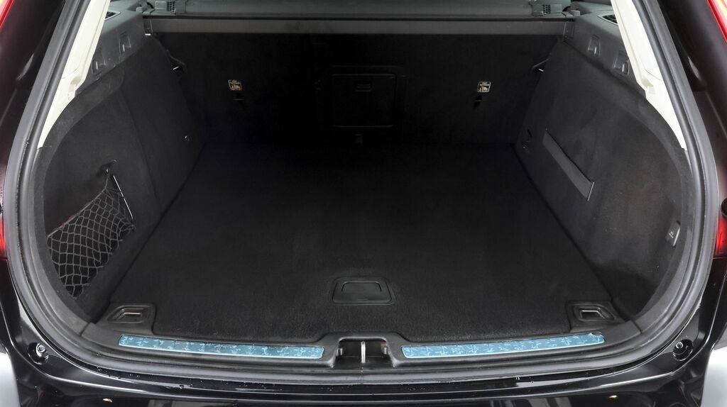 Volvo V60 D3 Inscription Plus Silver #17