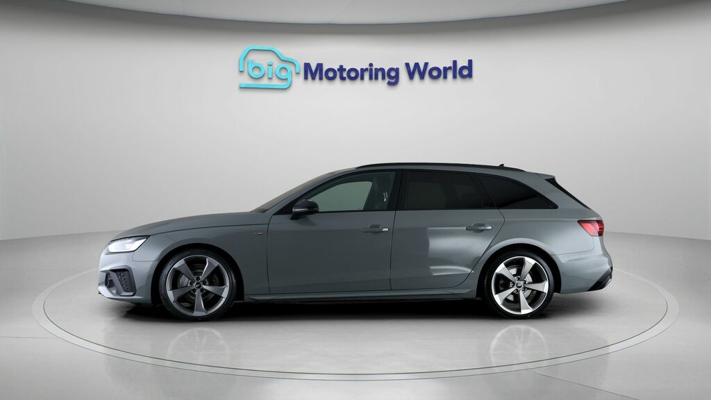 Audi A4 Avant Black Edition LA21MYO Grey #4