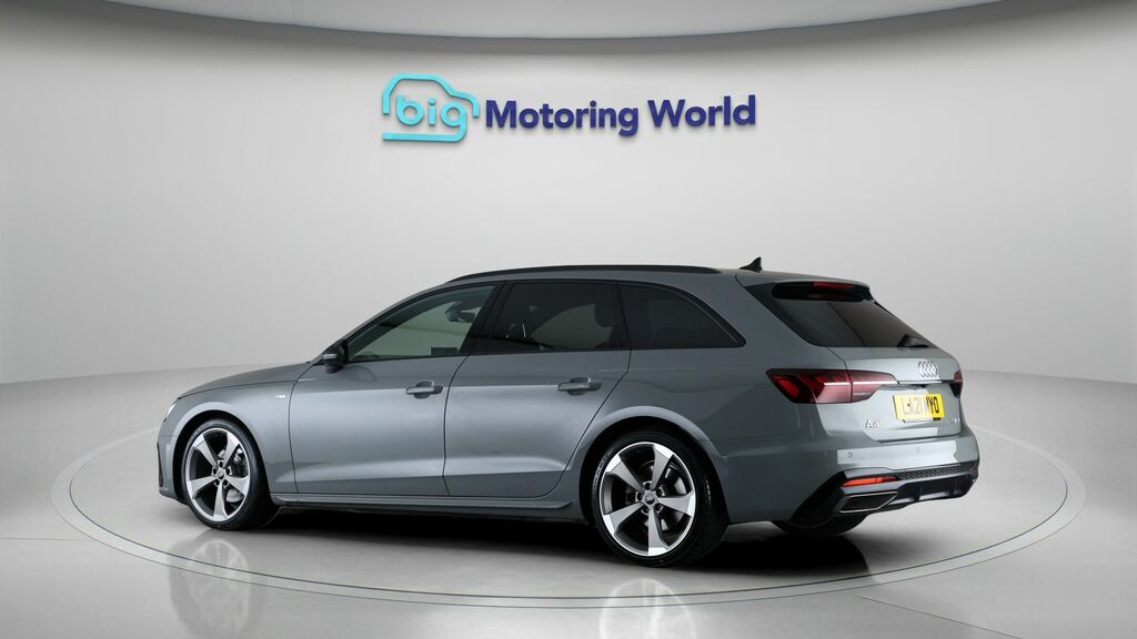 Audi A4 Avant Black Edition LA21MYO Grey #5