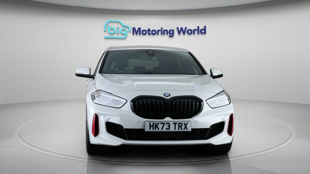 BMW 1 Series Auto HK73TRX White #2