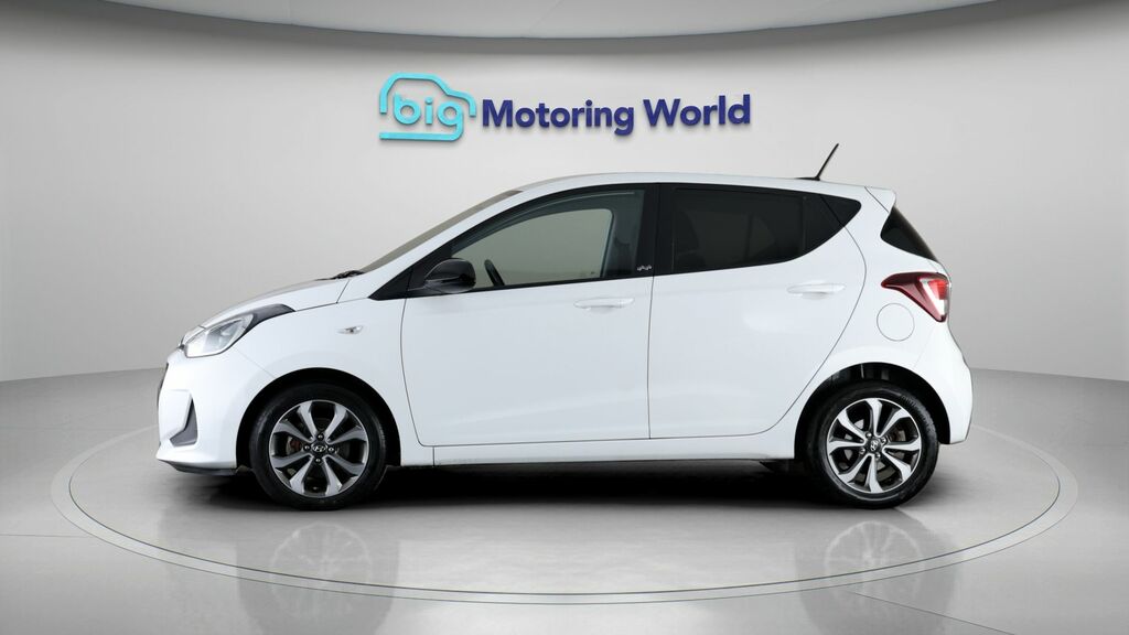 Hyundai I10 Play BP69OOG White #4
