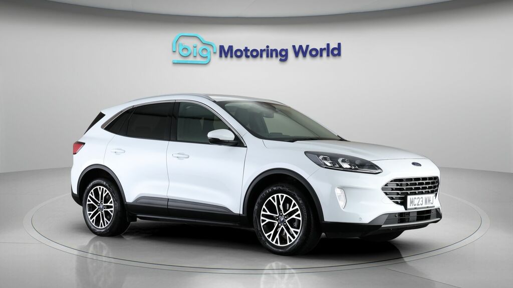 Ford Kuga Titanium Edition MC23WMJ White