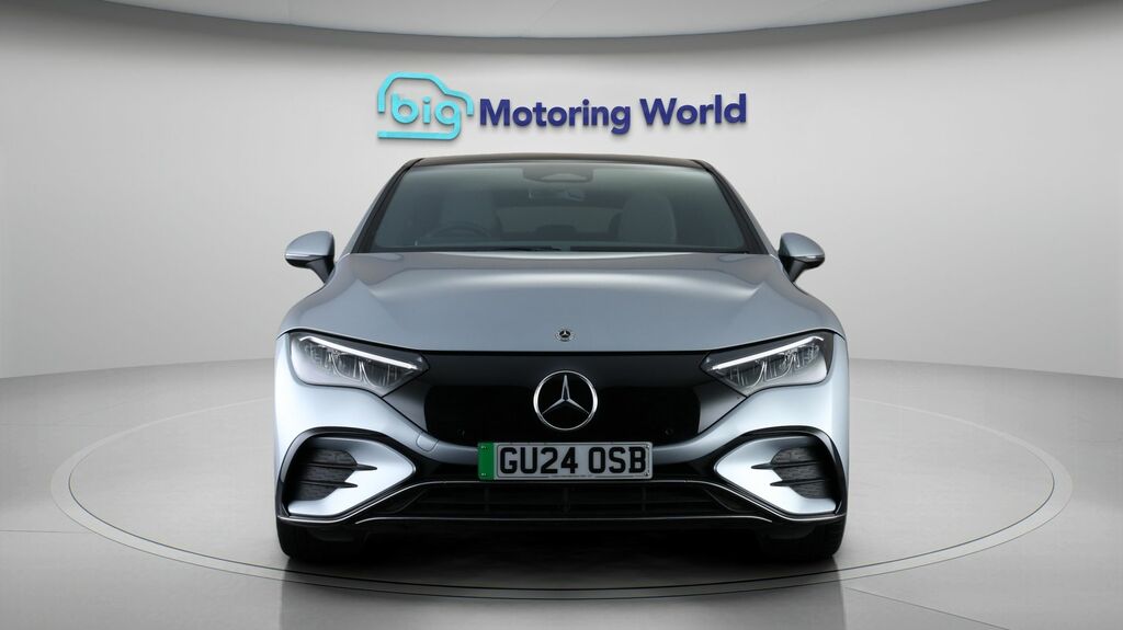 Mercedes-Benz EQE Amg Line Silver #2