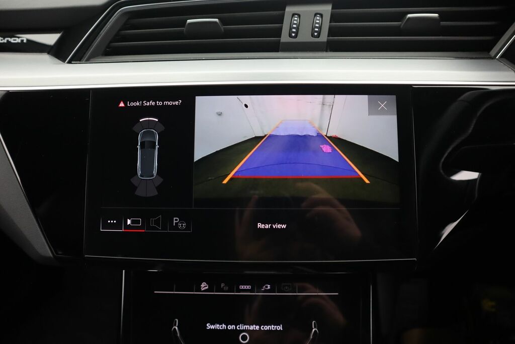 Audi E-tron Technik Black #26