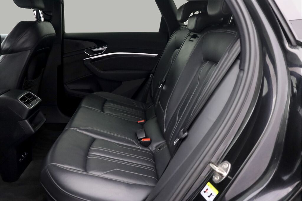 Audi E-tron Technik Black #16