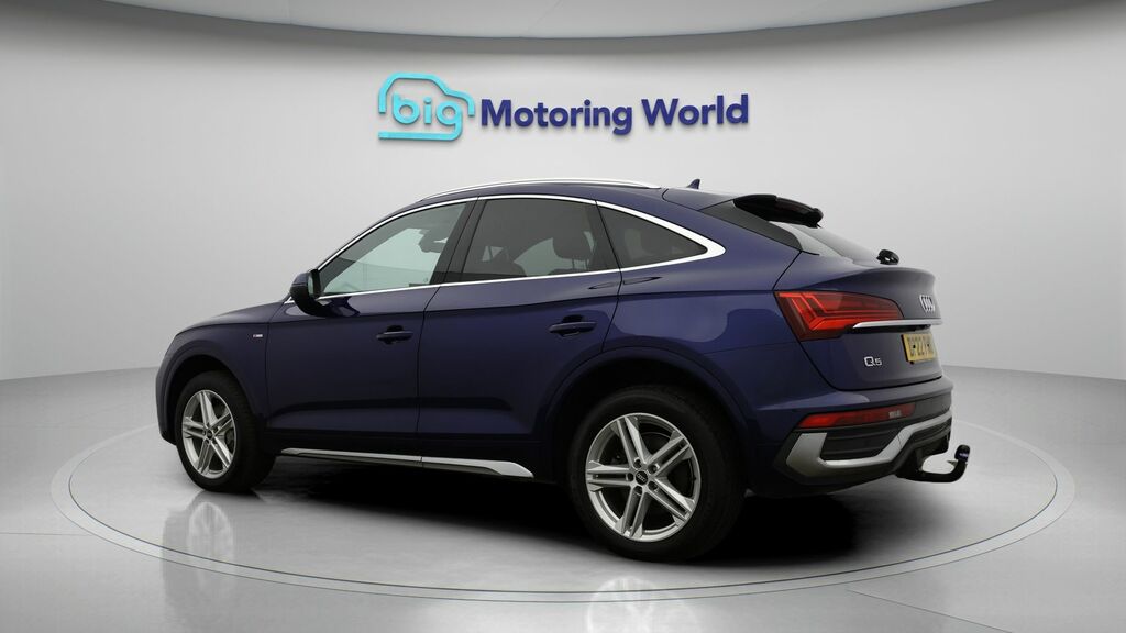 Audi Q5 Suv Black #5
