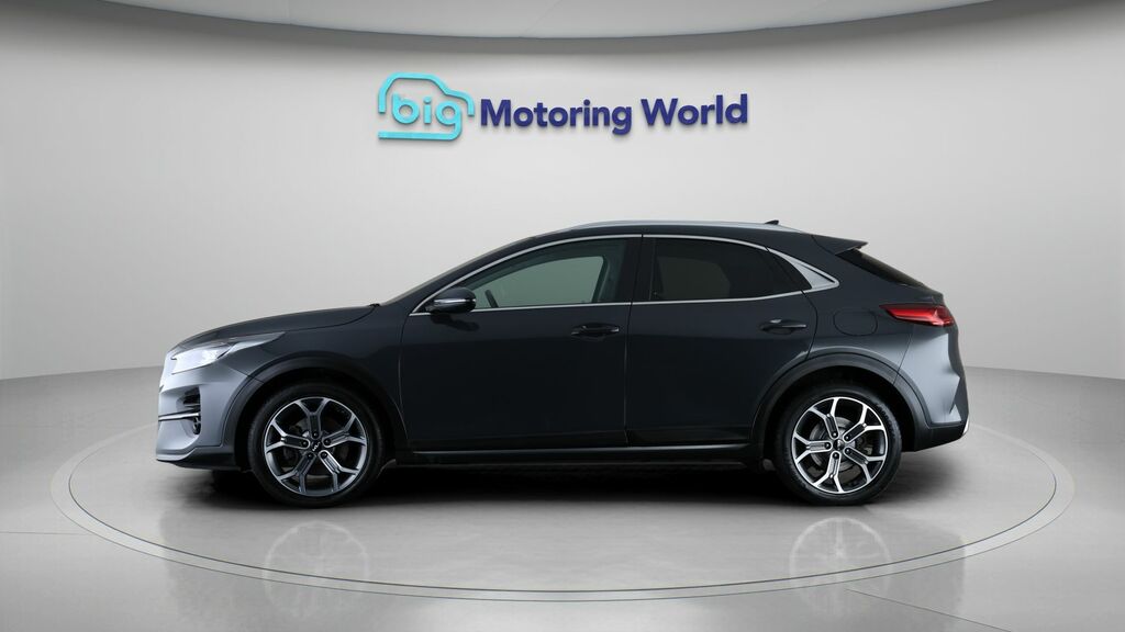 Kia Xceed 3 Grey #4