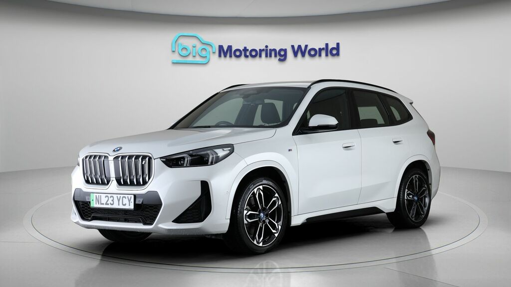 BMW iX1 M Sport White #3