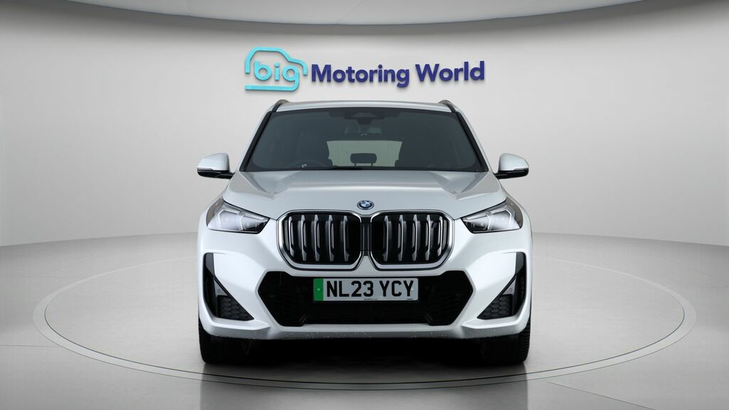 BMW iX1 M Sport White #2