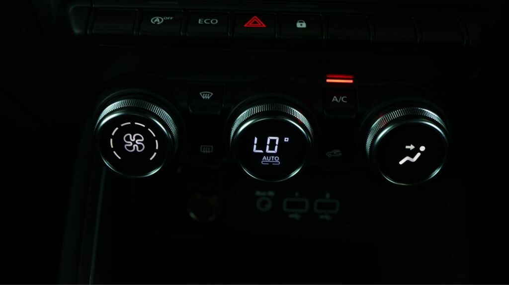 Renault Clio Evolution E-tech White #12