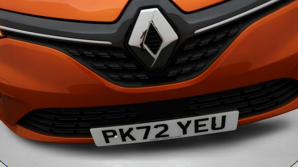 Renault Clio Evolution E-tech White #19