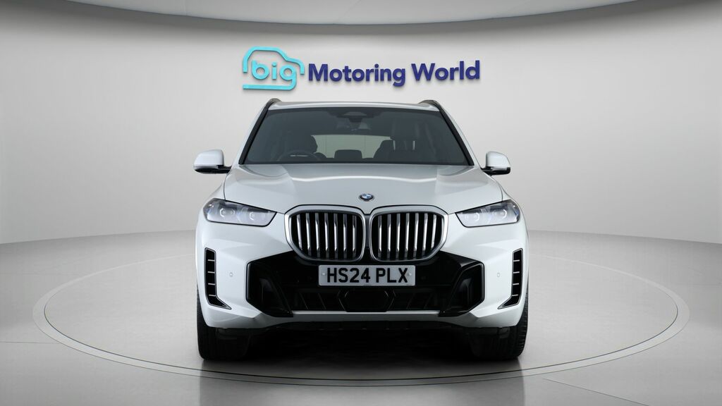 BMW X5 M M Sport White #2