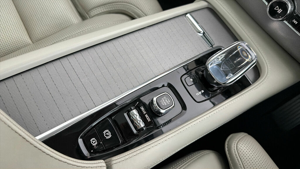 Volvo XC90 Automatic Grey #18