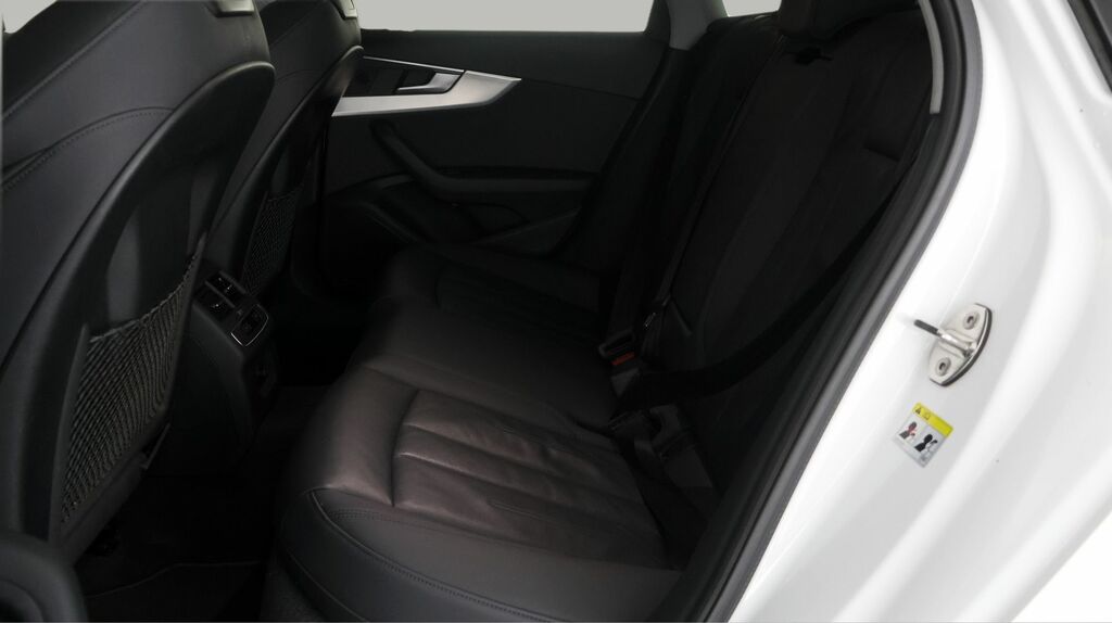 Audi A4 Black Edition 35 Black #16