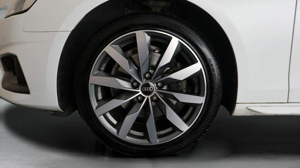 Audi A4 Black Edition 35 Black #18
