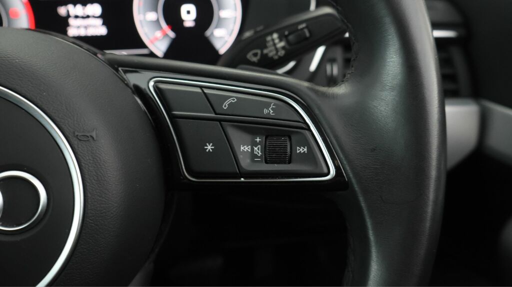 Audi A4 Black Edition 35 Black #23