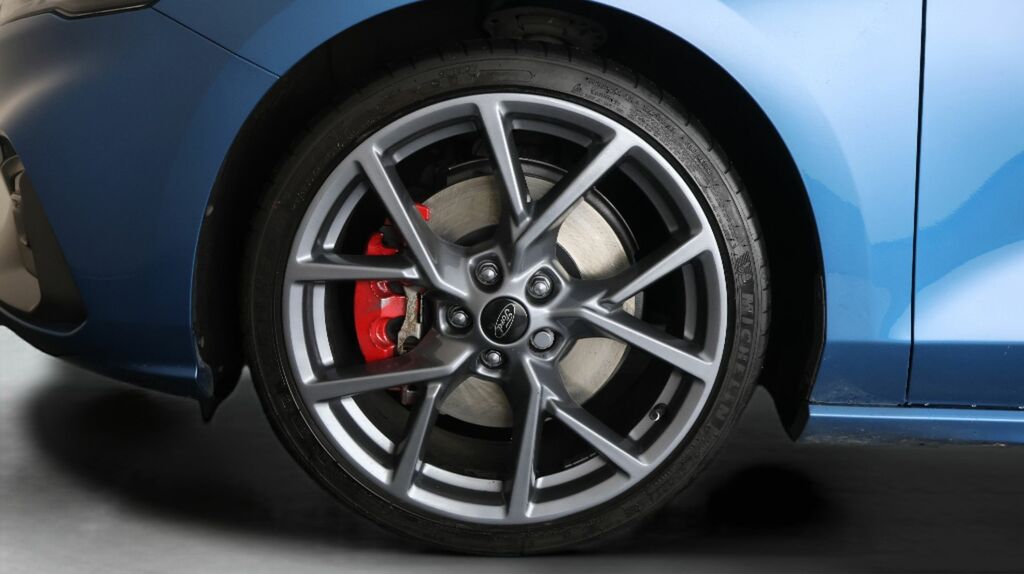 Ford Focus Active White #18