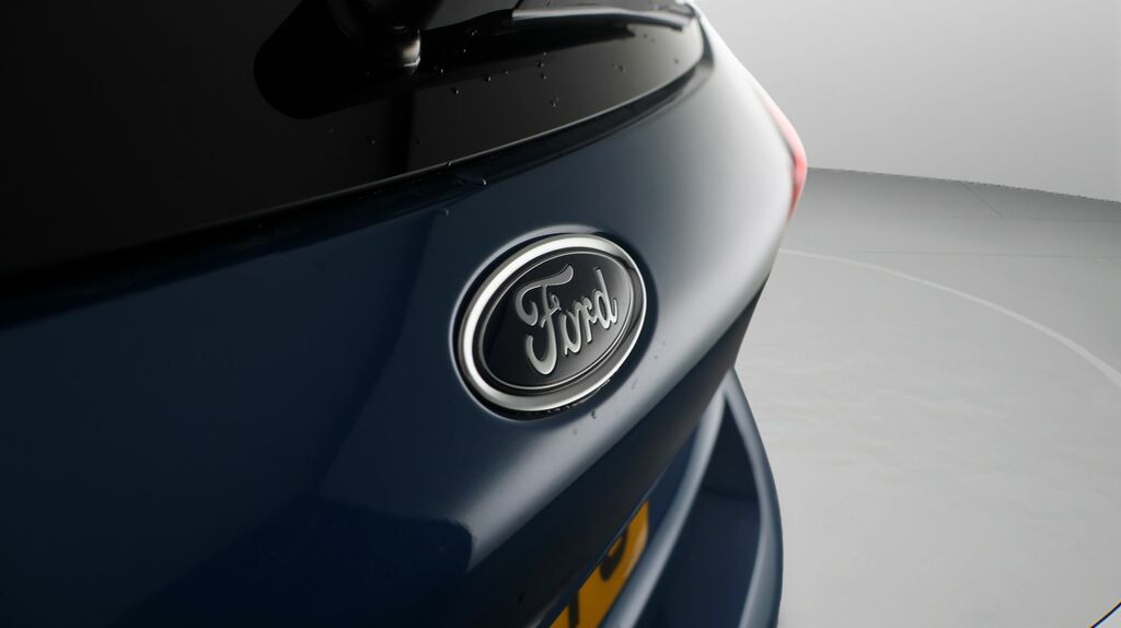 Ford Focus Active White #20